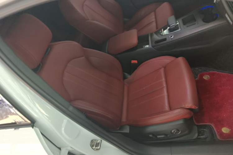 Used Audi A4L 2022 40 TFSI Luxury Dynamic Model Right Front Seat