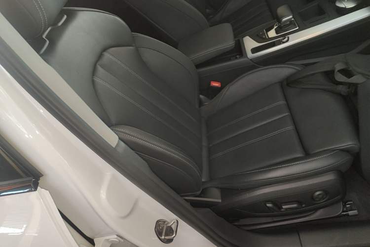 Used Audi A4L 2022 40 TFSI Fashion Dynamic Model Right Front Seat