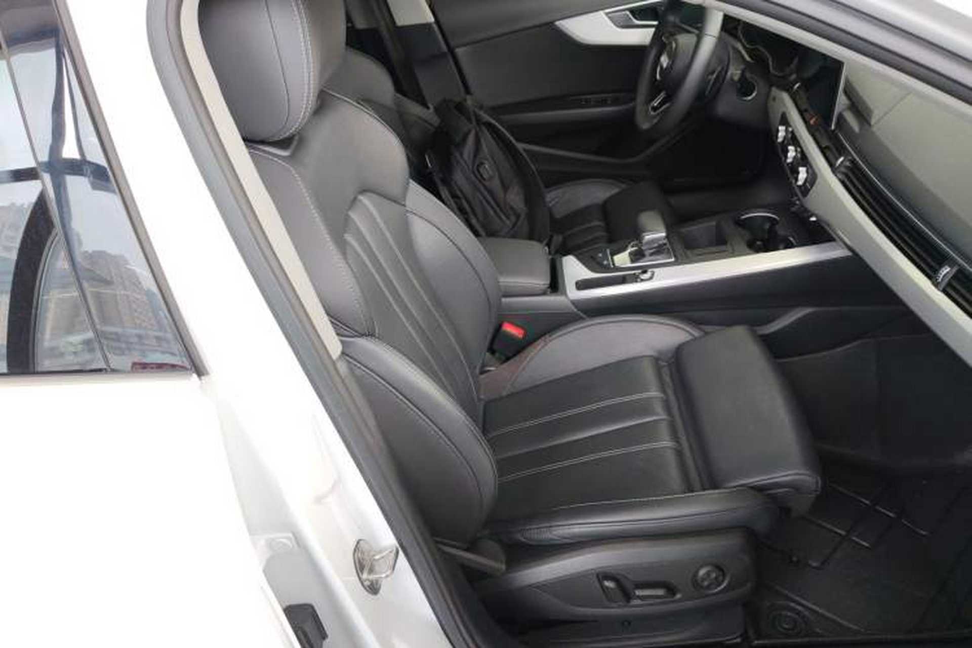 Used Audi A4L 2022 40 TFSI Fashion Dynamic Model Right Front Seat