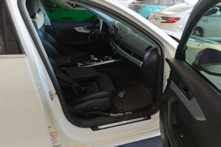 Used Audi A4L 2022 40 TFSI Fashion Dynamic Model Right Front Seat