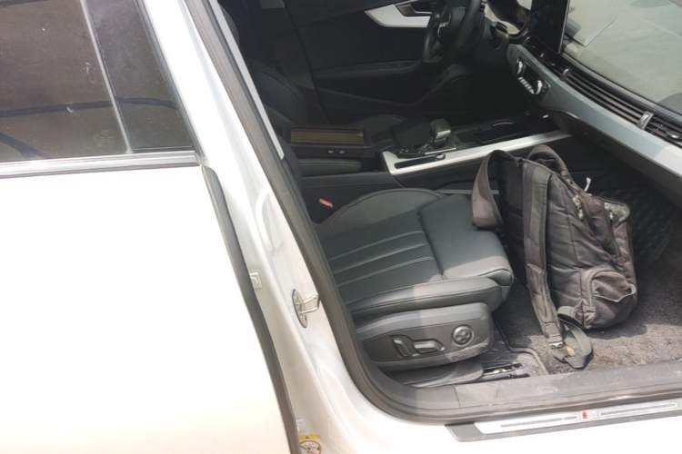 Used Audi A4L 2022 40 TFSI Fashion Dynamic Model Right Front Seat