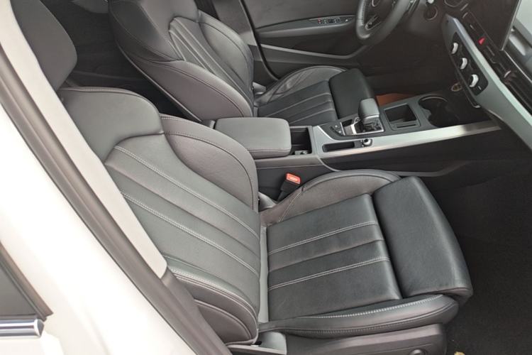 Used Audi A4L 2022 40 TFSI Fashion Dynamic Model Right Front Seat