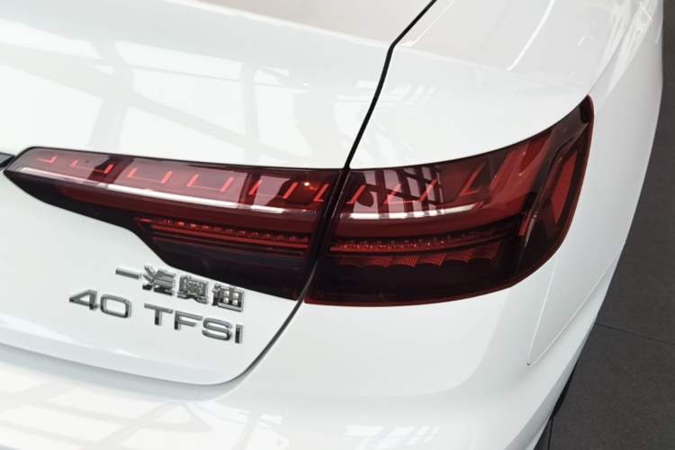 Used Audi A4L 2022 40 TFSI Luxury Dynamic Model Right Rear Taillight