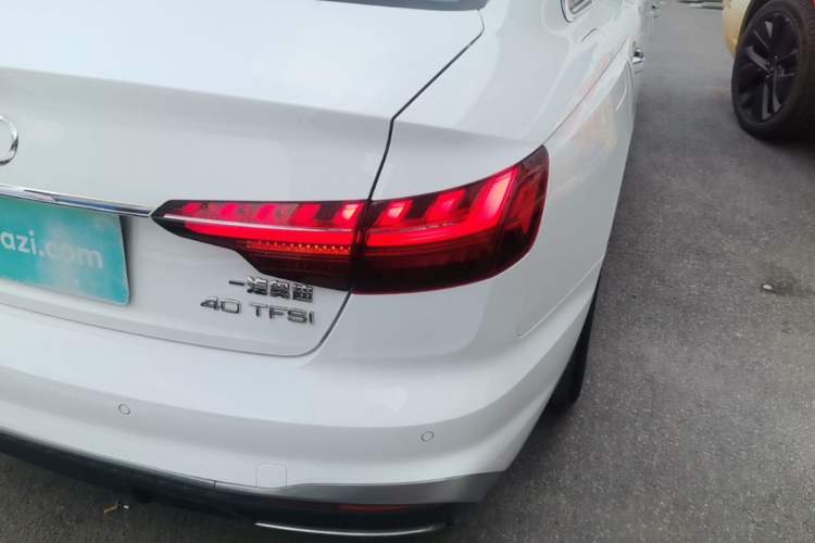 Used Audi A4L 2022 40 TFSI Fashion Dynamic Model Right Rear Taillight
