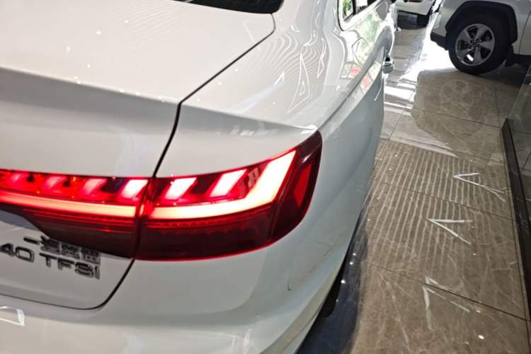 Used Audi A4L 2022 40 TFSI Fashion Dynamic Model Right Rear Taillight