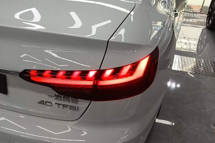 Used Audi A4L 2022 40 TFSI Fashion Dynamic Model Right Rear Taillight