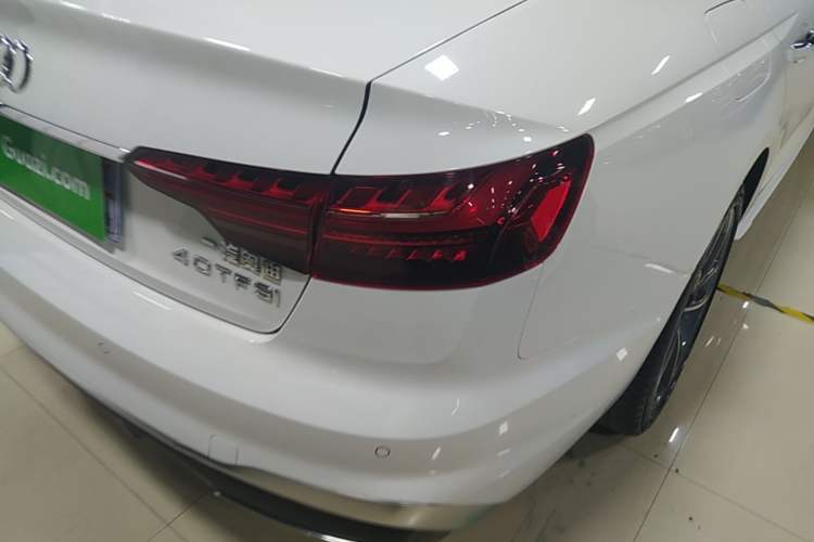 Used Audi A4L 2022 40 TFSI Fashion Dynamic Model Right Rear Taillight