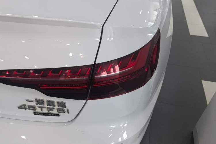 Used Audi A4L 2022 45 TFSI quattro Prestige Dynamic Edition Right Rear Taillight