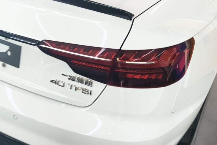 Used Audi A4L 2022 40 TFSI Fashion Dynamic Model Right Rear Taillight