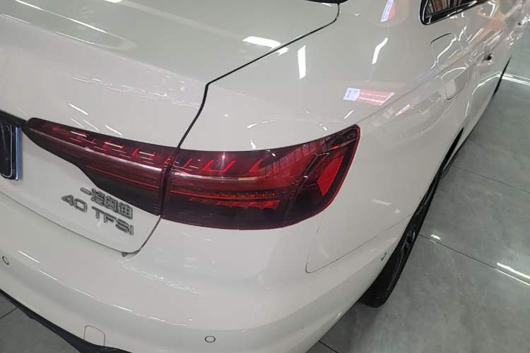 Used Audi A4L 2022 40 TFSI Luxury Dynamic Model Right Rear Taillight