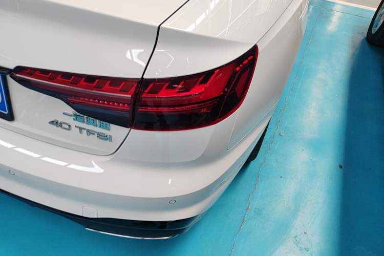 Used Audi A4L 2022 40 TFSI Luxury Dynamic Model Right Rear Taillight