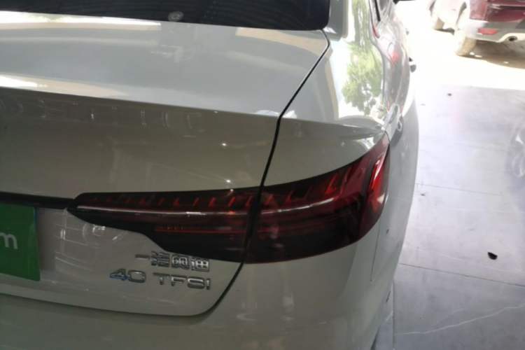 Used Audi A4L 2022 40 TFSI Luxury Dynamic Model Right Rear Taillight