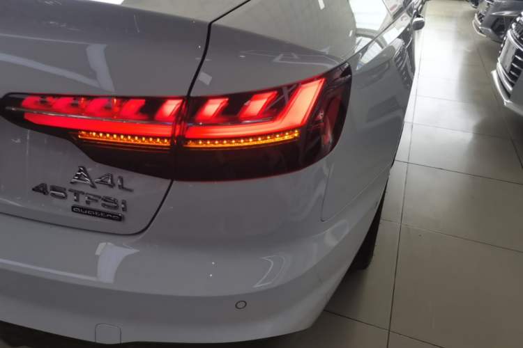 Used Audi A4L 2022 45 TFSI quattro Prestige Dynamic Edition Right Rear Taillight