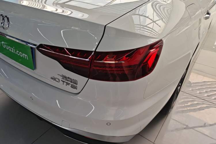Used Audi A4L 2022 40 TFSI Fashion Dynamic Model Right Rear Taillight
