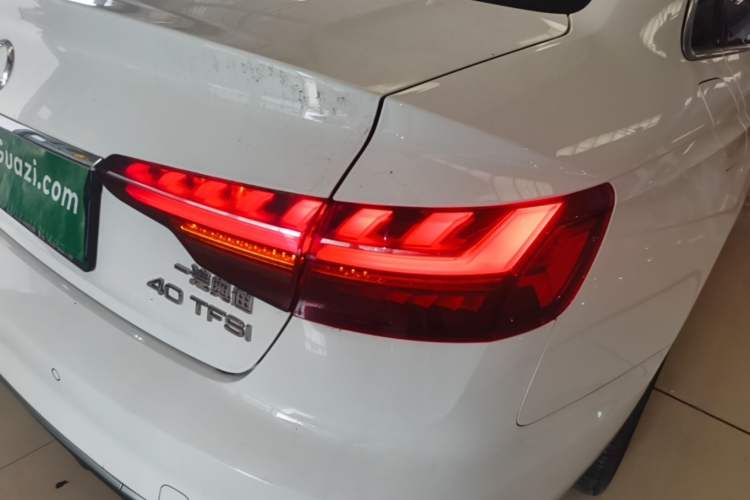 Used Audi A4L 2022 40 TFSI Fashion Dynamic Model Right Rear Taillight