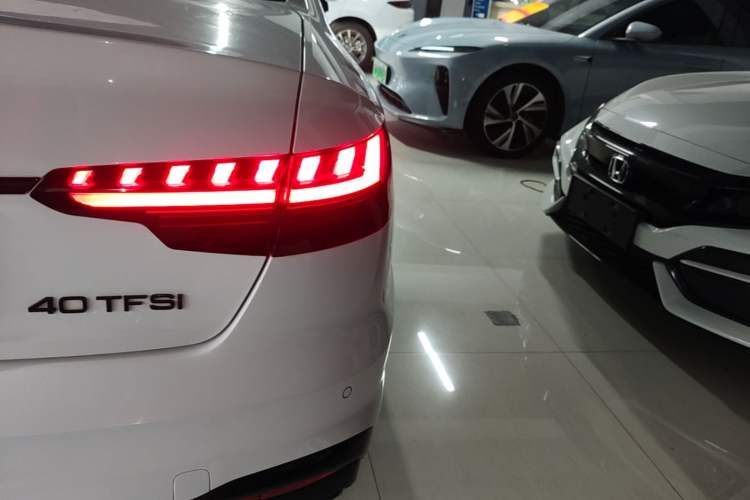 Used Audi A4L 2022 40 TFSI Luxury Dynamic Model Right Rear Taillight