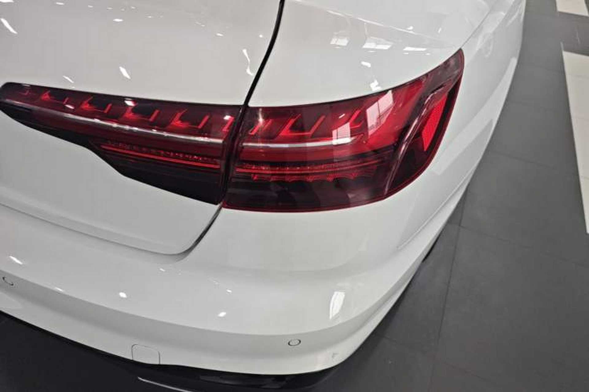 Used Audi A4L 2022 40 TFSI Luxury Dynamic Model Right Rear Taillight