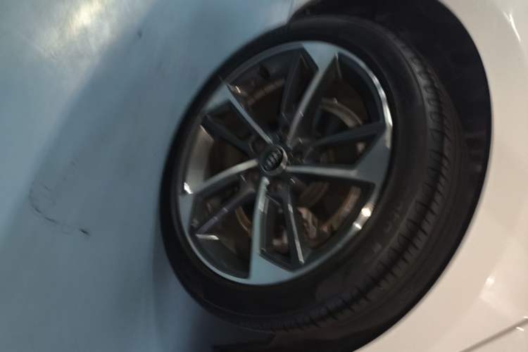 Used Audi A4L 2022 40 TFSI Fashion Dynamic Model Right Rear Wheel Hub