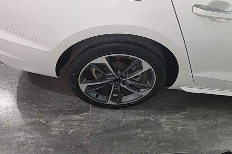 Used Audi A4L 2022 40 TFSI Fashion Dynamic Model Right Rear Wheel Hub