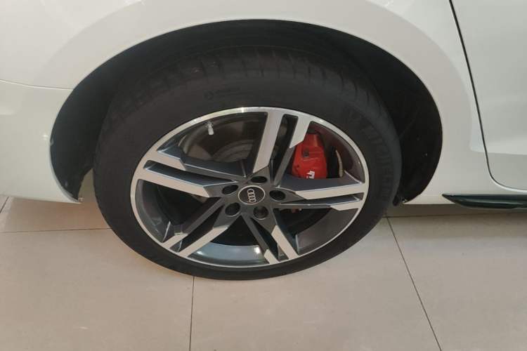 Used Audi A4L 2022 40 TFSI Fashion Dynamic Model Right Rear Wheel Hub