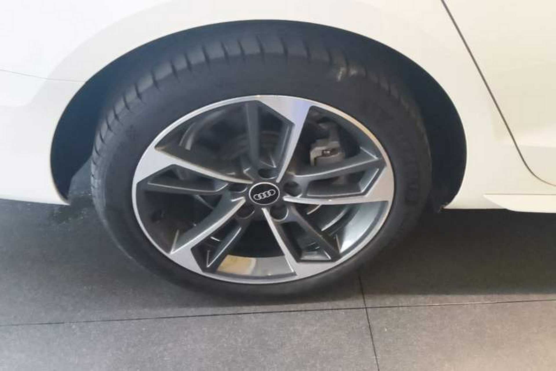Used Audi A4L 2022 40 TFSI Fashion Dynamic Model Right Rear Wheel Hub