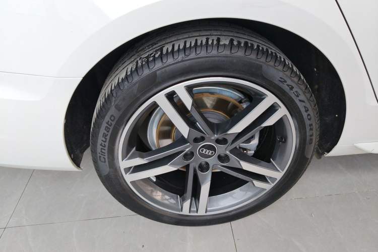 Used Audi A4L 2022 40 TFSI Fashion Dynamic Model Right Rear Wheel Hub