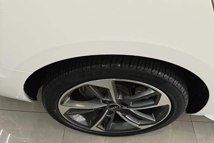 Used Audi A4L 2022 40 TFSI Fashion Dynamic Model Right Rear Wheel Hub