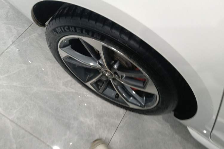 Used Audi A4L 2022 40 TFSI Fashion Dynamic Model Right Rear Wheel Hub