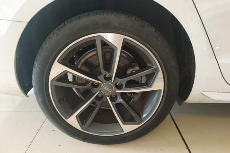 Used Audi A4L 2022 40 TFSI Fashion Dynamic Model Right Rear Wheel Hub