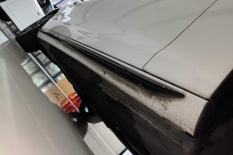 Used Audi A4L 2022 40 TFSI Luxury Dynamic Model Right Side Sill
