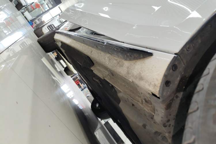 Used Audi A4L 2022 40 TFSI Luxury Dynamic Model Right Side Sill