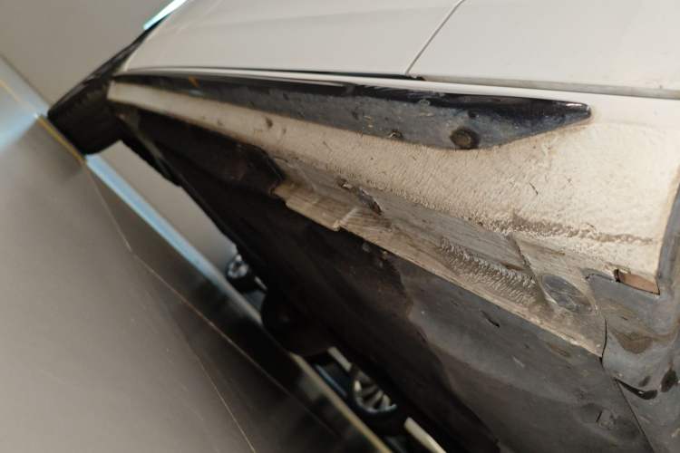 Used Audi A4L 2022 40 TFSI Luxury Dynamic Model Right Side Sill