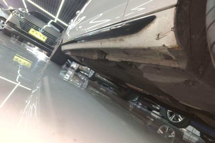Used Audi A4L 2022 40 TFSI Luxury Dynamic Model Right Side Sill