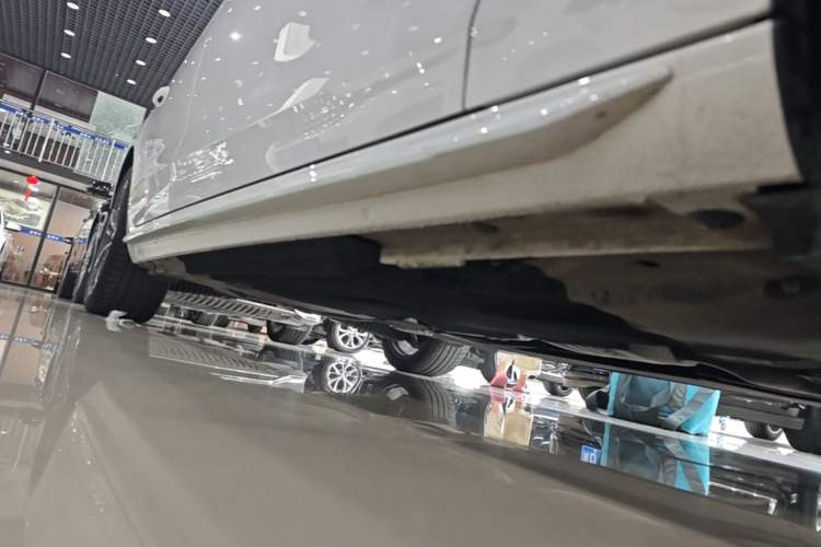 Used Audi A4L 2022 40 TFSI Fashion Dynamic Model Right Side Sill