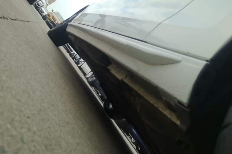 Used Audi A4L 2022 40 TFSI Stylish and Elegant Edition Right Side Sill