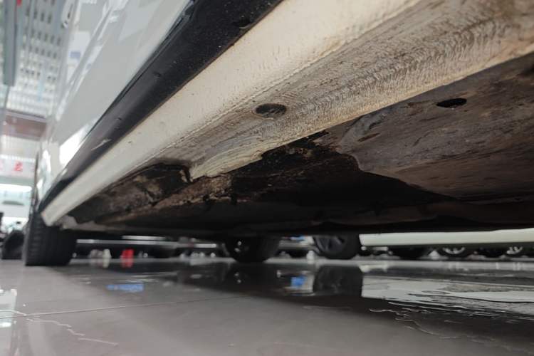 Used Audi A4L 2022 40 TFSI Luxury Dynamic Model Right Side Sill