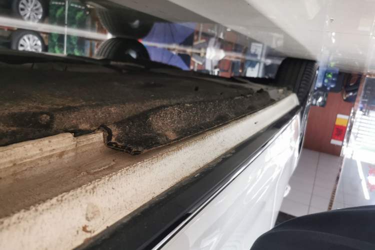 Used Audi A4L 2022 40 TFSI Luxury Dynamic Model Right Side Sill