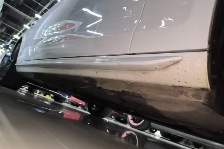 Used Audi A4L 2022 40 TFSI Fashion Dynamic Model Right Side Sill