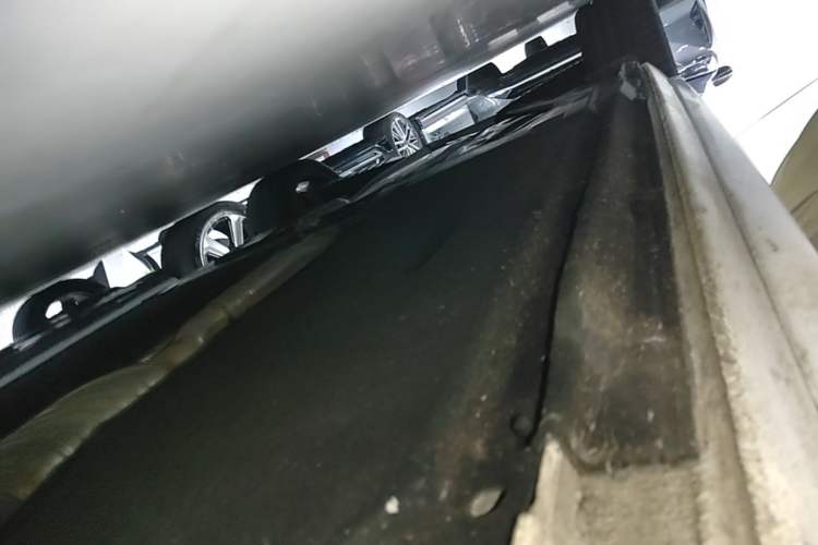 Used Audi A4L 2022 40 TFSI Luxury Dynamic Model Right Side Sill