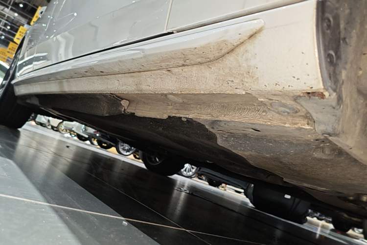 Used Audi A4L 2022 40 TFSI Fashion Dynamic Model Right Side Sill