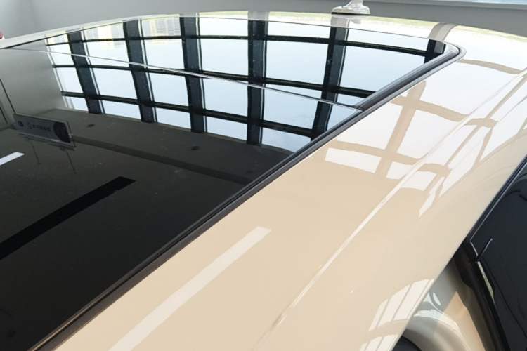 Used Audi A4L 2022 40 TFSI Luxury Dynamic Model Roof