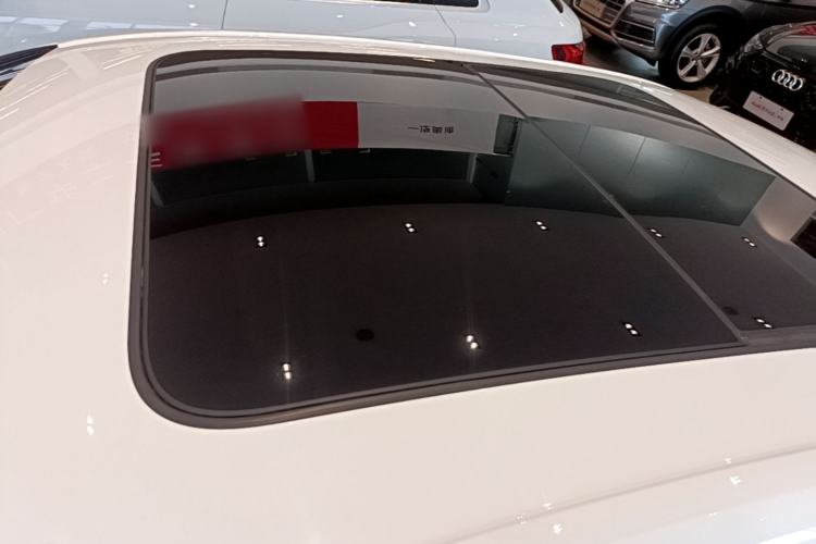 Used Audi A4L 2022 40 TFSI Luxury Dynamic Model Roof