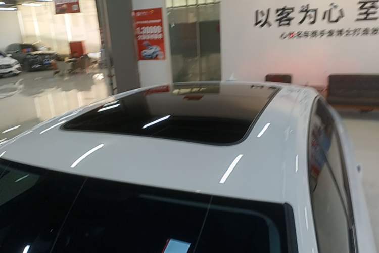 Used Audi A4L 2022 40 TFSI Luxury Dynamic Model Roof