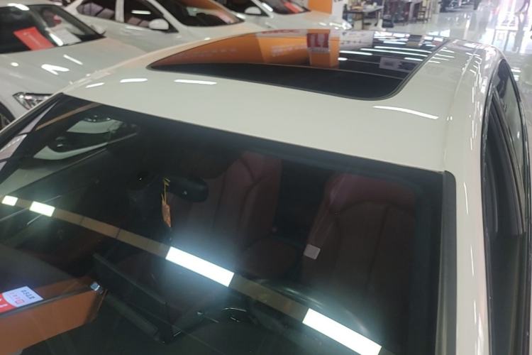 Used Audi A4L 2022 40 TFSI Luxury Dynamic Model Roof