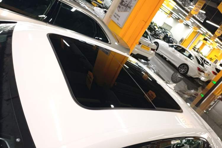 Used Audi A4L 2022 40 TFSI Luxury Dynamic Model Roof