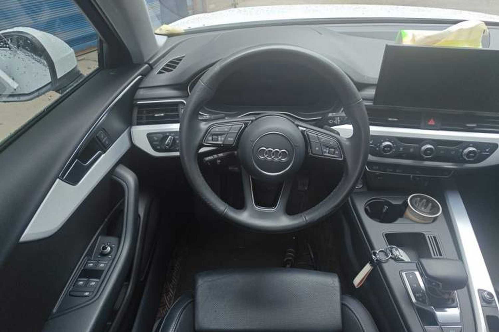 Used Audi A4L 2022 40 TFSI Fashion Dynamic Model Steering Wheel