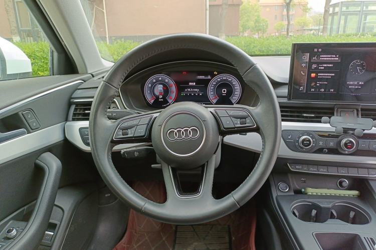 Used Audi A4L 2022 40 TFSI Fashion Dynamic Model Steering Wheel