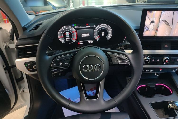 Used Audi A4L 2022 40 TFSI Fashion Dynamic Model Steering Wheel