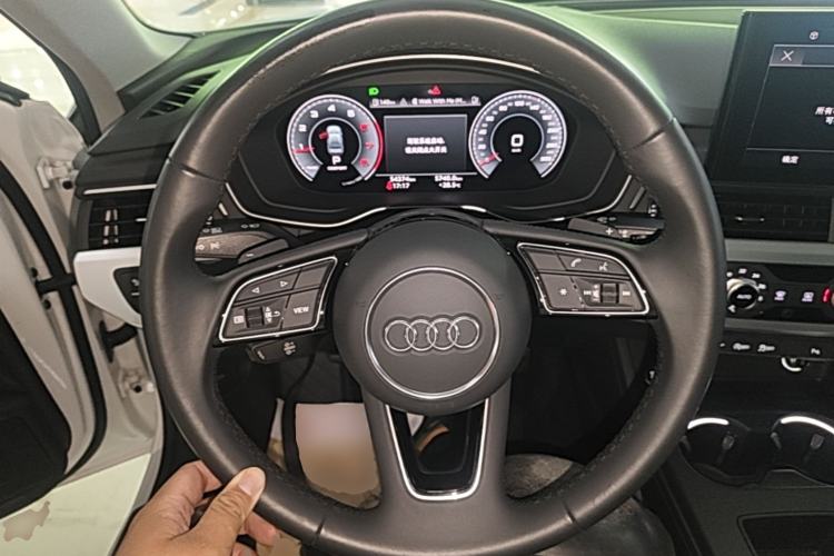 Used Audi A4L 2022 40 TFSI Fashion Dynamic Model Steering Wheel