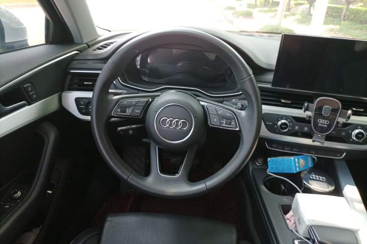 Used Audi A4L 2022 40 TFSI Fashion Dynamic Model Steering Wheel